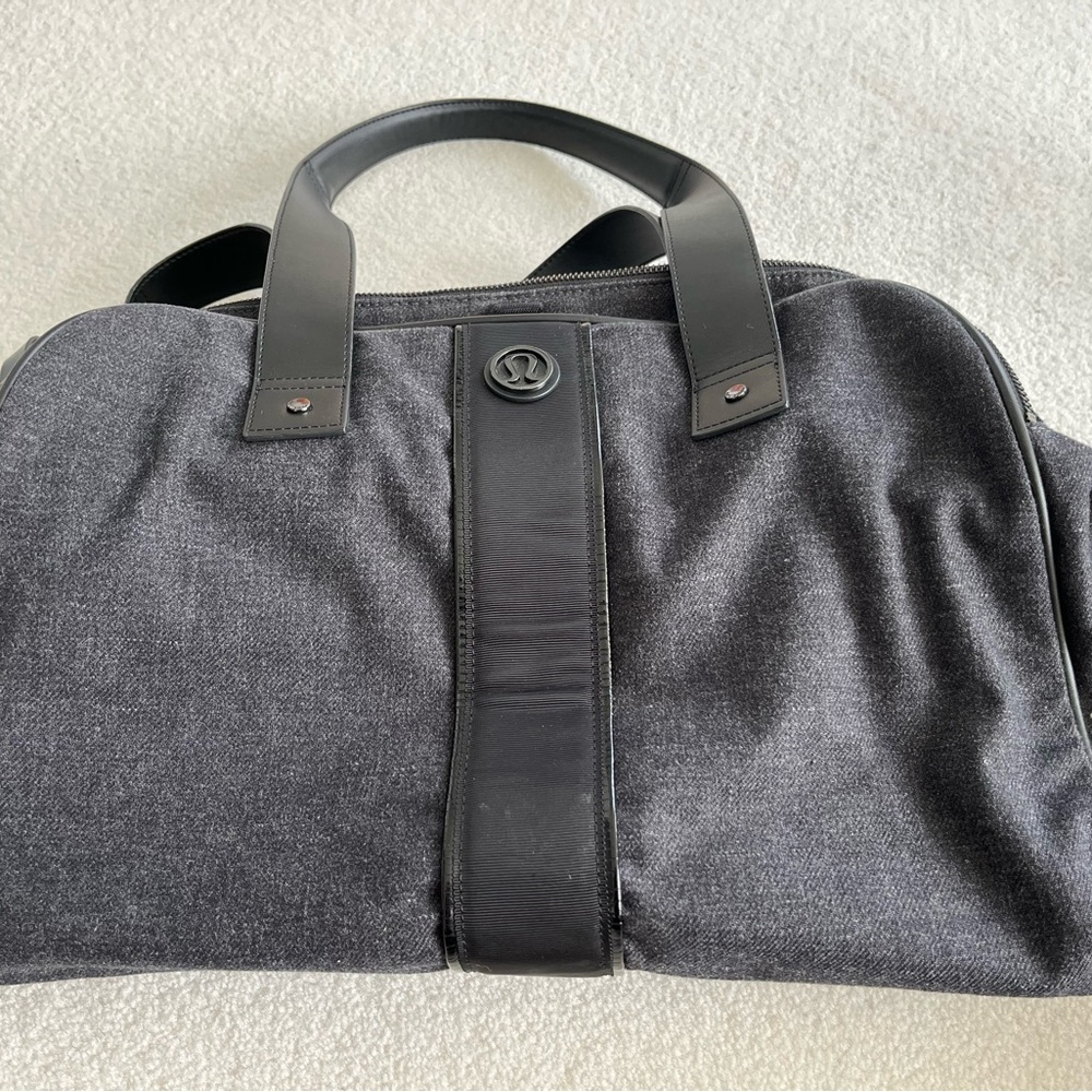 lululemon athletica Charcoal and Black Travel Duffel. Excellent condition!